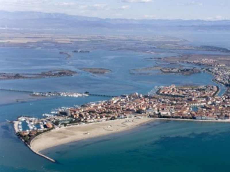 Dove il Mare incontra la Storia: Il Tuo Viaggio tra Grado e Aquileia